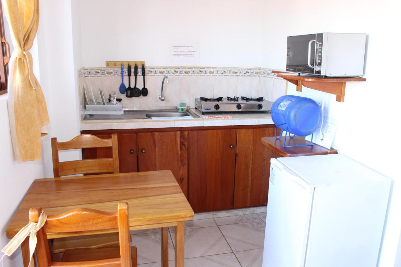 Galapagos Best Hostel Puerto Ayora  Zewnętrze zdjęcie